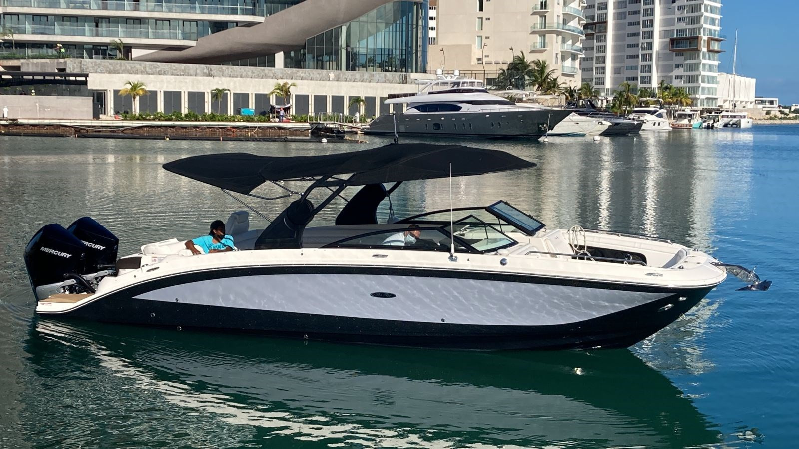 https://arconyachts.ams3.digitaloceanspaces.com/185491/conversions/large_4098605-optimize.jpg