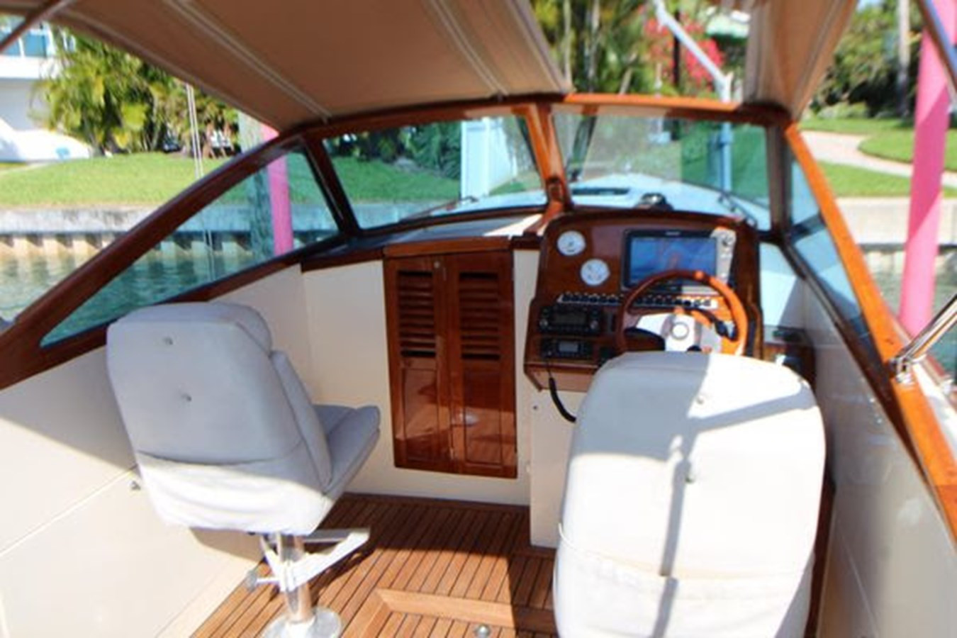 https://arconyachts.ams3.digitaloceanspaces.com/185506/conversions/large_3972626-optimize.jpg
