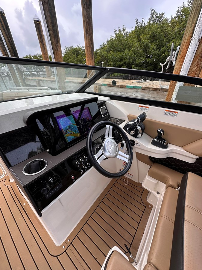 https://arconyachts.ams3.digitaloceanspaces.com/185581/conversions/large_4718387-optimize.jpg