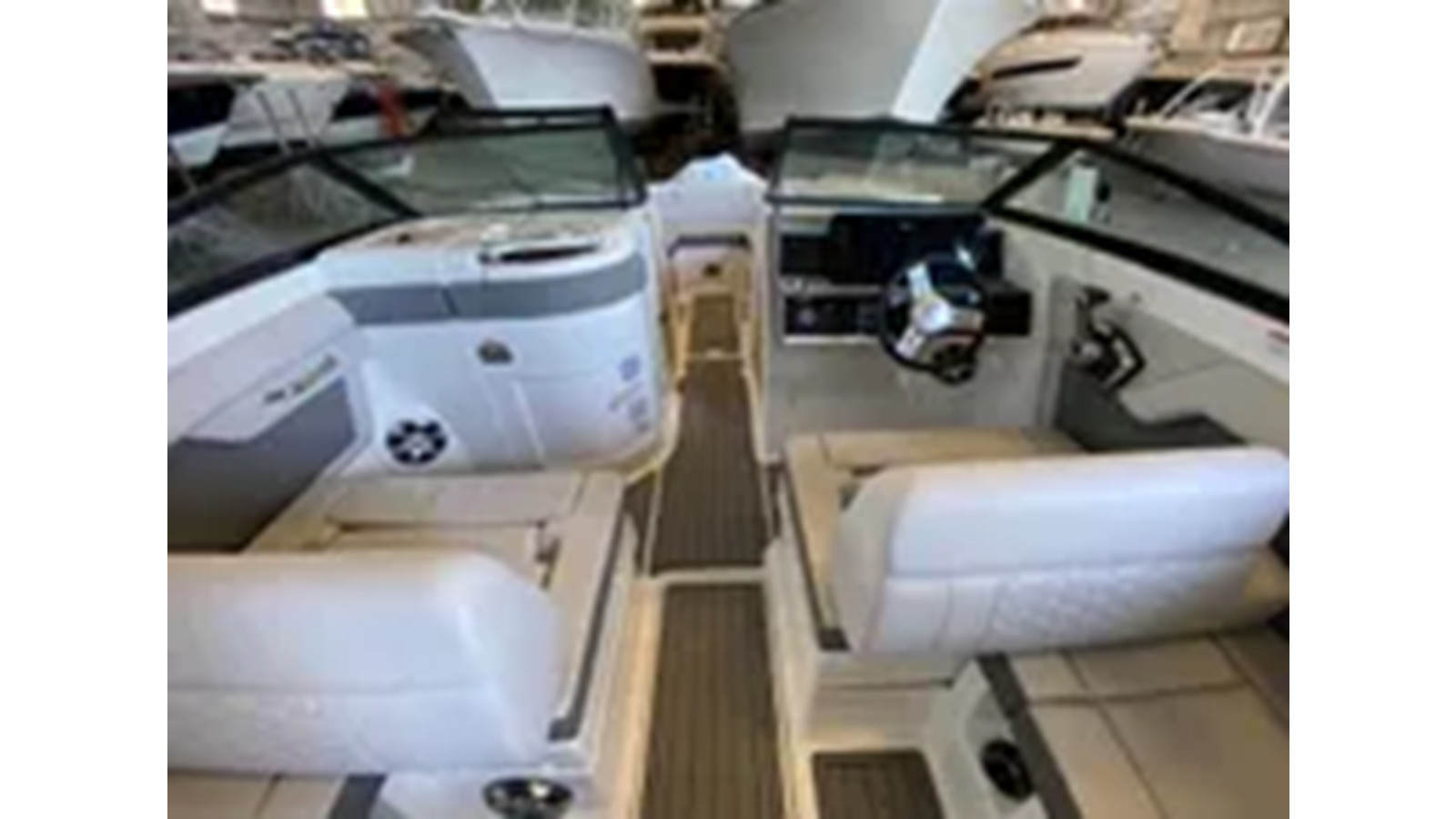 https://arconyachts.ams3.digitaloceanspaces.com/185584/conversions/large_4326516-optimize.jpg