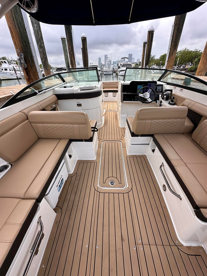 https://arconyachts.ams3.digitaloceanspaces.com/185592/conversions/large_4718390-optimize.jpg