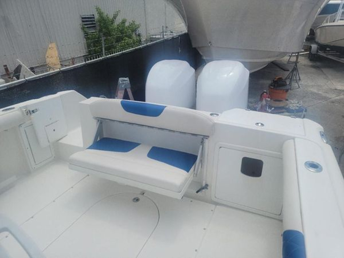 https://arconyachts.ams3.digitaloceanspaces.com/185719/conversions/large_3975341-optimize.jpg