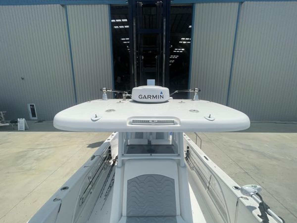 https://arconyachts.ams3.digitaloceanspaces.com/185817/conversions/large_3918653-optimize.jpg