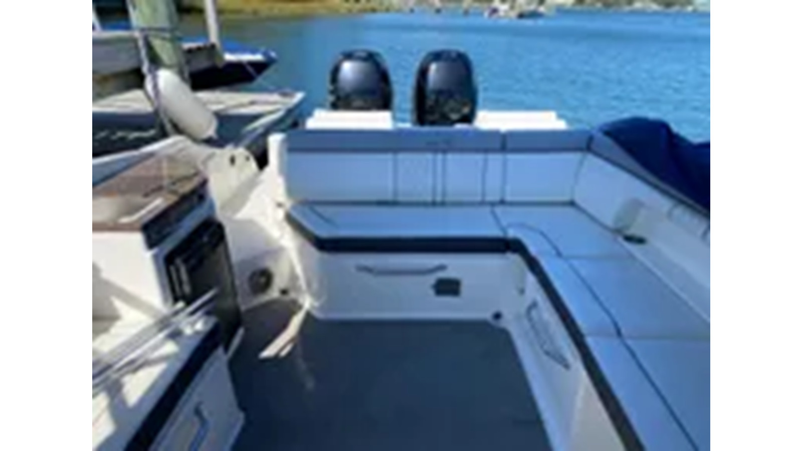 https://arconyachts.ams3.digitaloceanspaces.com/185984/conversions/large_4330547-optimize.jpg