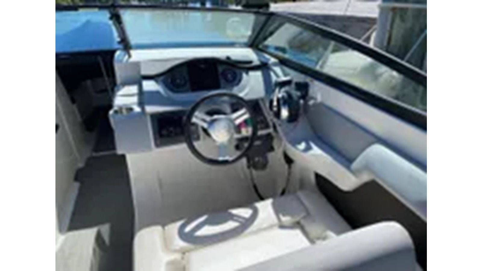 https://arconyachts.ams3.digitaloceanspaces.com/185987/conversions/large_4330548-optimize.jpg