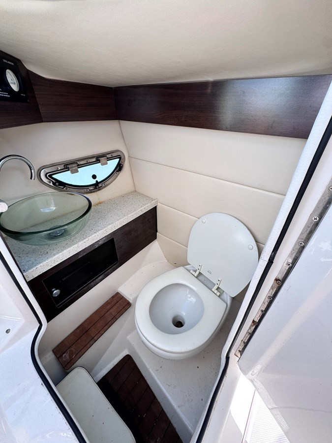 https://arconyachts.ams3.digitaloceanspaces.com/186035/conversions/large_4521779-optimize.jpg