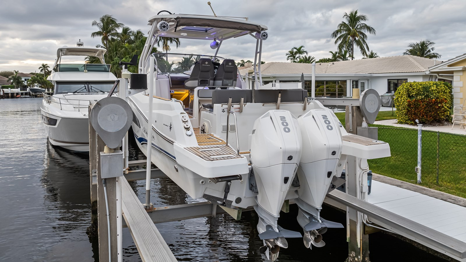 JEANNEAU LEADER 9.0 WA