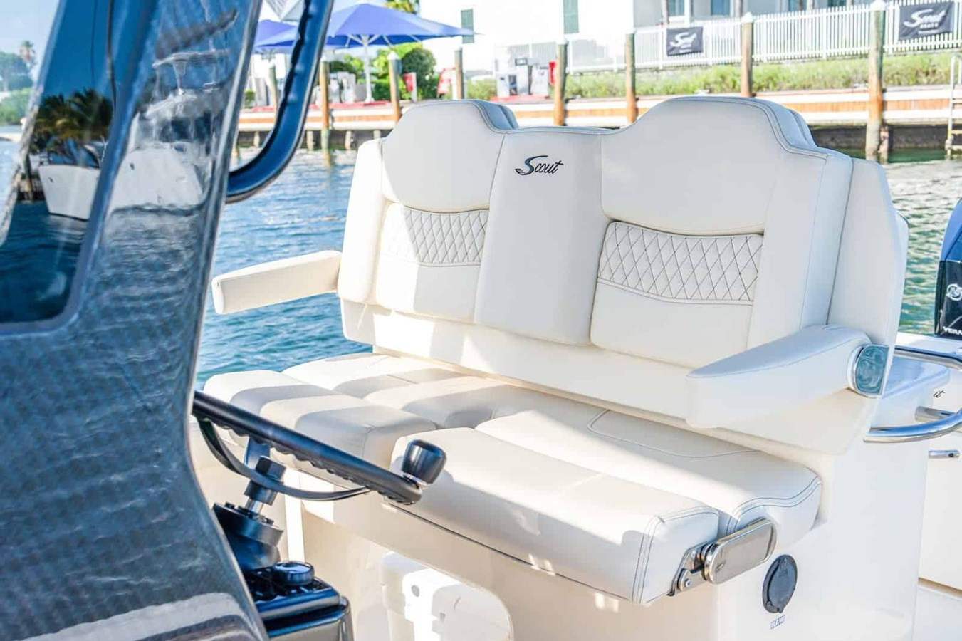 https://arconyachts.ams3.digitaloceanspaces.com/186258/conversions/large_4738686-optimize.jpg