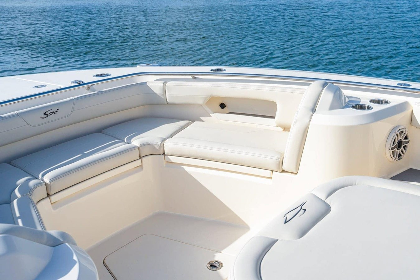 https://arconyachts.ams3.digitaloceanspaces.com/186272/conversions/large_4738691-optimize.jpg