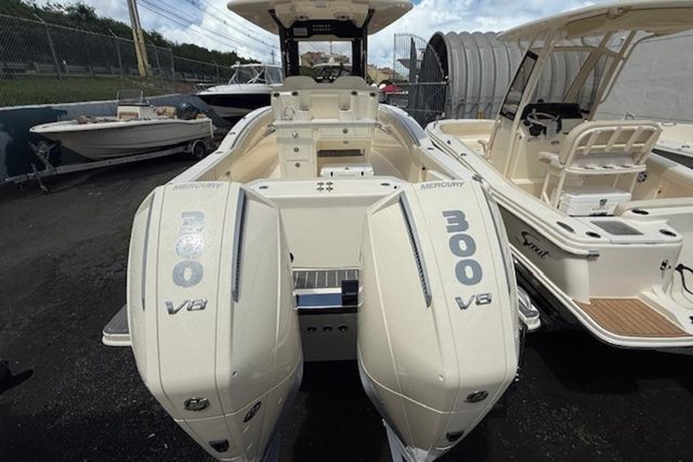 https://arconyachts.ams3.digitaloceanspaces.com/186287/conversions/large_4827915-optimize.jpg