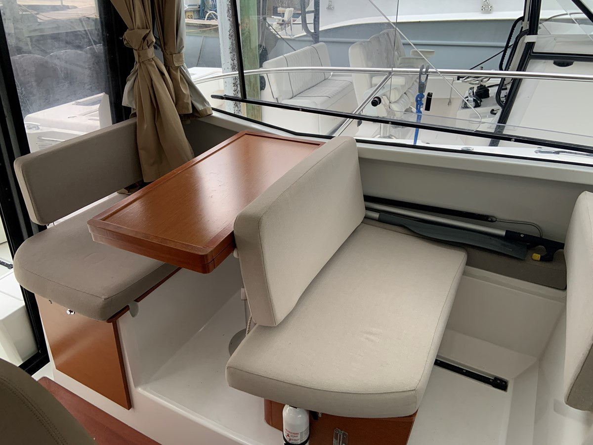 https://arconyachts.ams3.digitaloceanspaces.com/186421/conversions/large_4683955-optimize.jpg