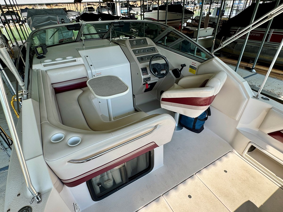 https://arconyachts.ams3.digitaloceanspaces.com/186539/conversions/large_4650627-optimize.jpg