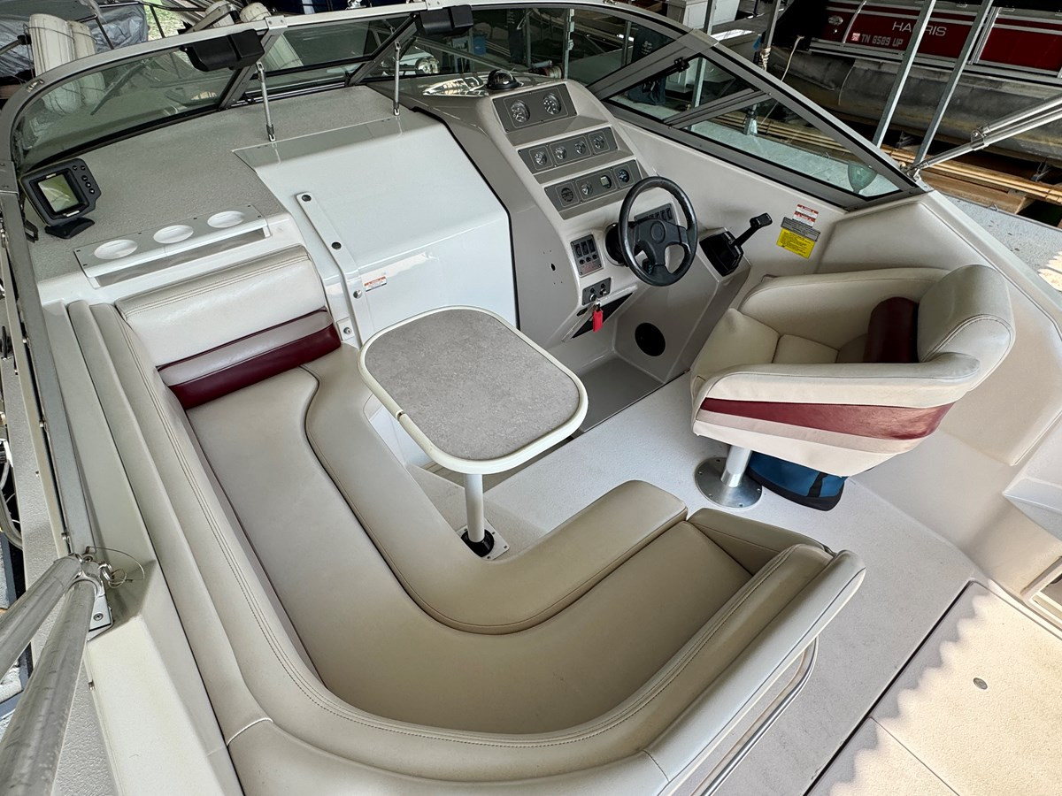 https://arconyachts.ams3.digitaloceanspaces.com/186542/conversions/large_4650628-optimize.jpg