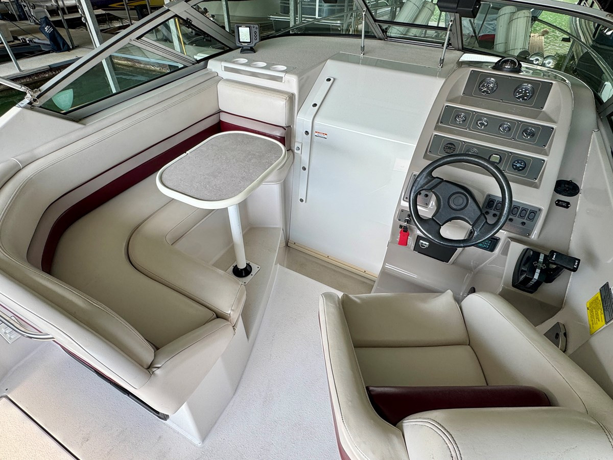 https://arconyachts.ams3.digitaloceanspaces.com/186606/conversions/large_4650649-optimize.jpg