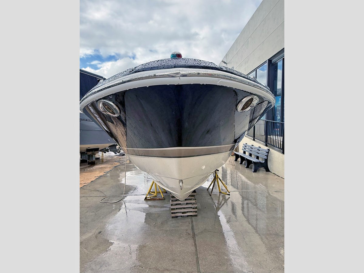 https://arconyachts.ams3.digitaloceanspaces.com/186764/conversions/large_4849376-optimize.jpg