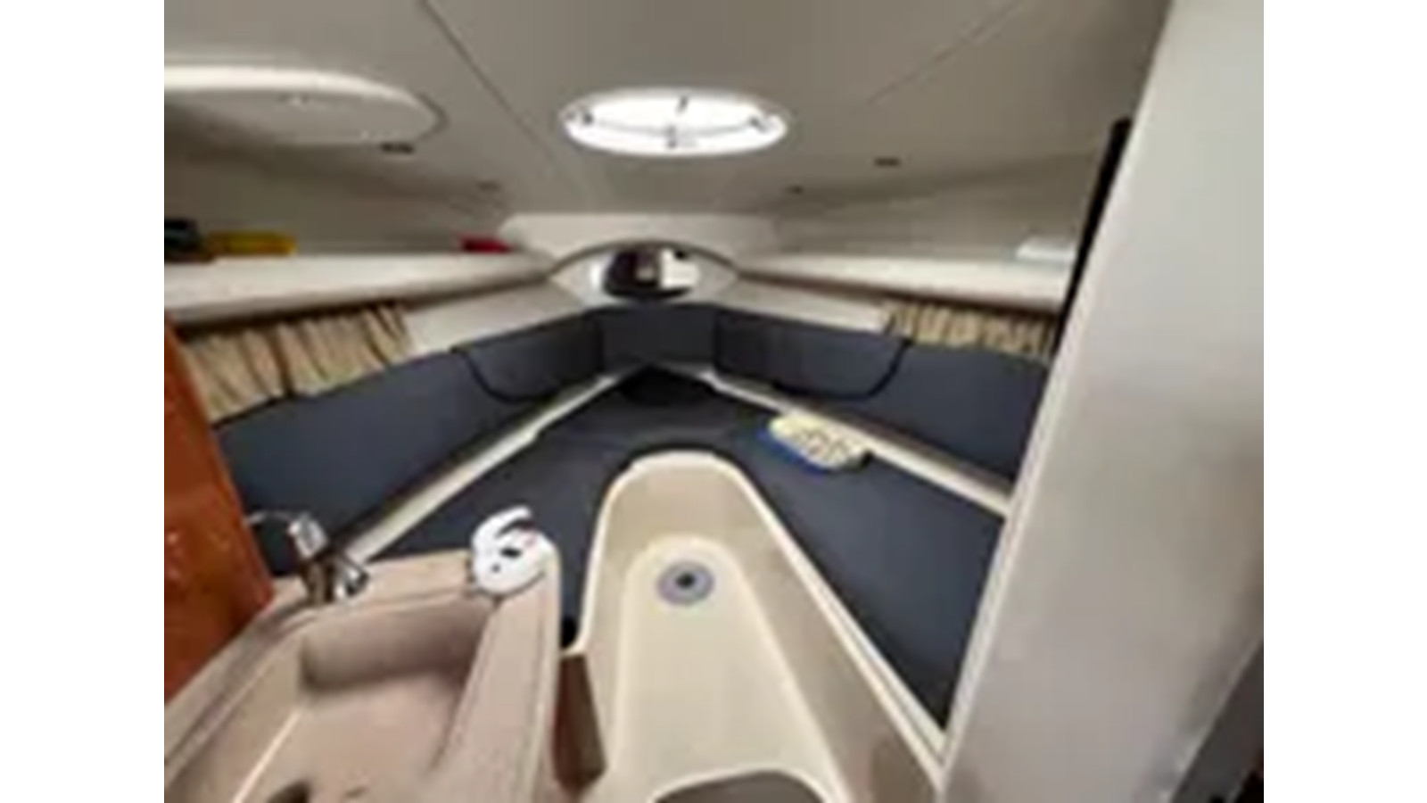 https://arconyachts.ams3.digitaloceanspaces.com/186773/conversions/large_4319992-optimize.jpg