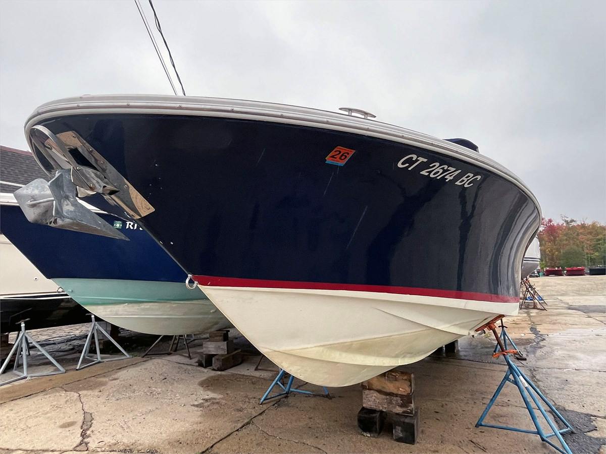 28' CHRIS CRAFT 2010 28 LAUNCH