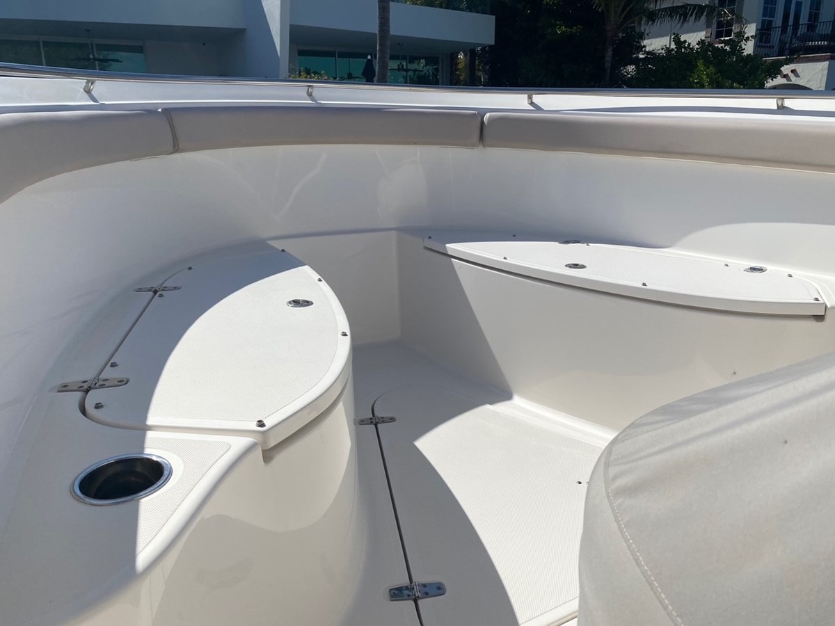 https://arconyachts.ams3.digitaloceanspaces.com/186883/conversions/large_3356470-optimize.jpg