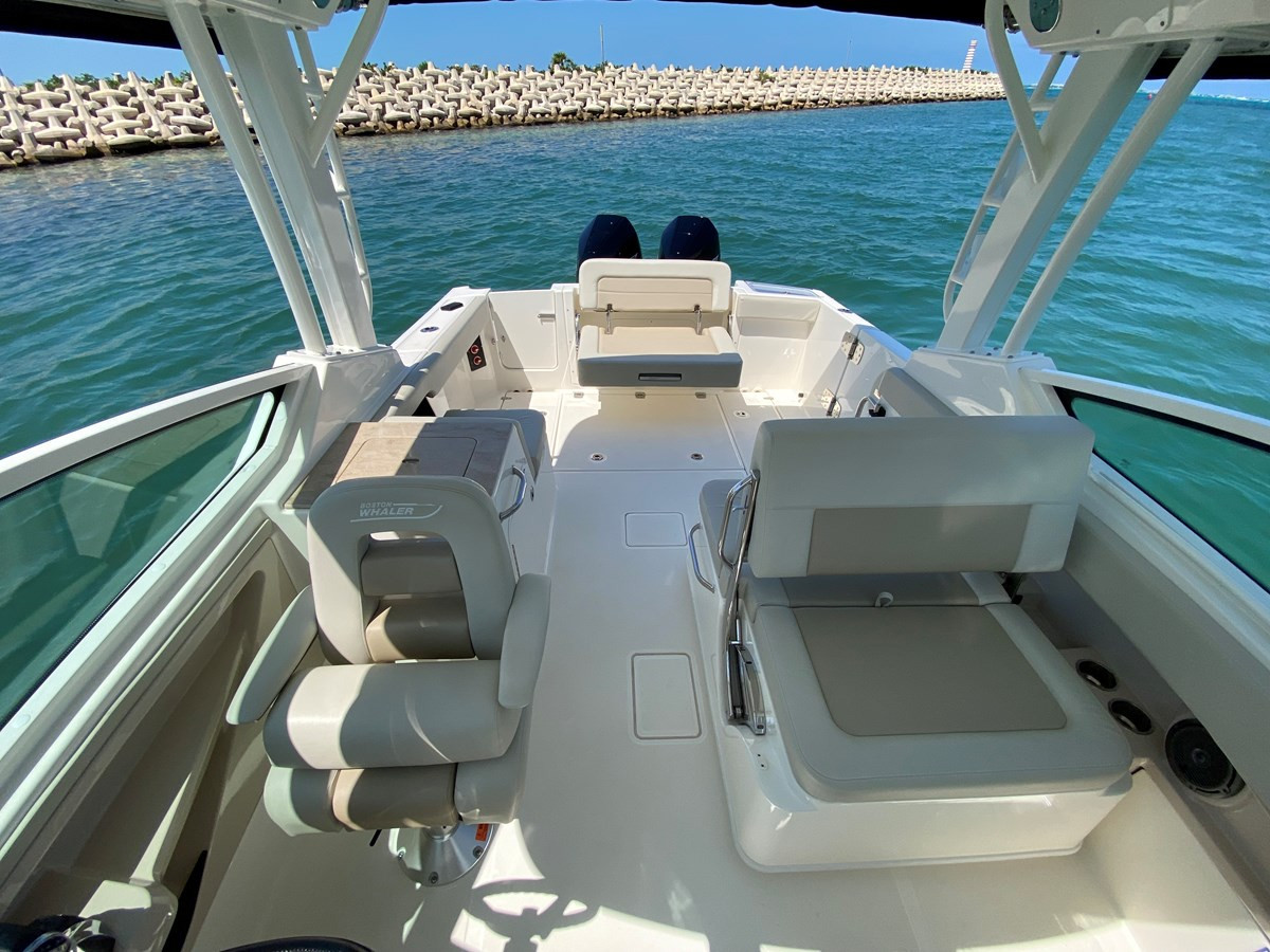 https://arconyachts.ams3.digitaloceanspaces.com/186889/conversions/large_3785959-optimize.jpg