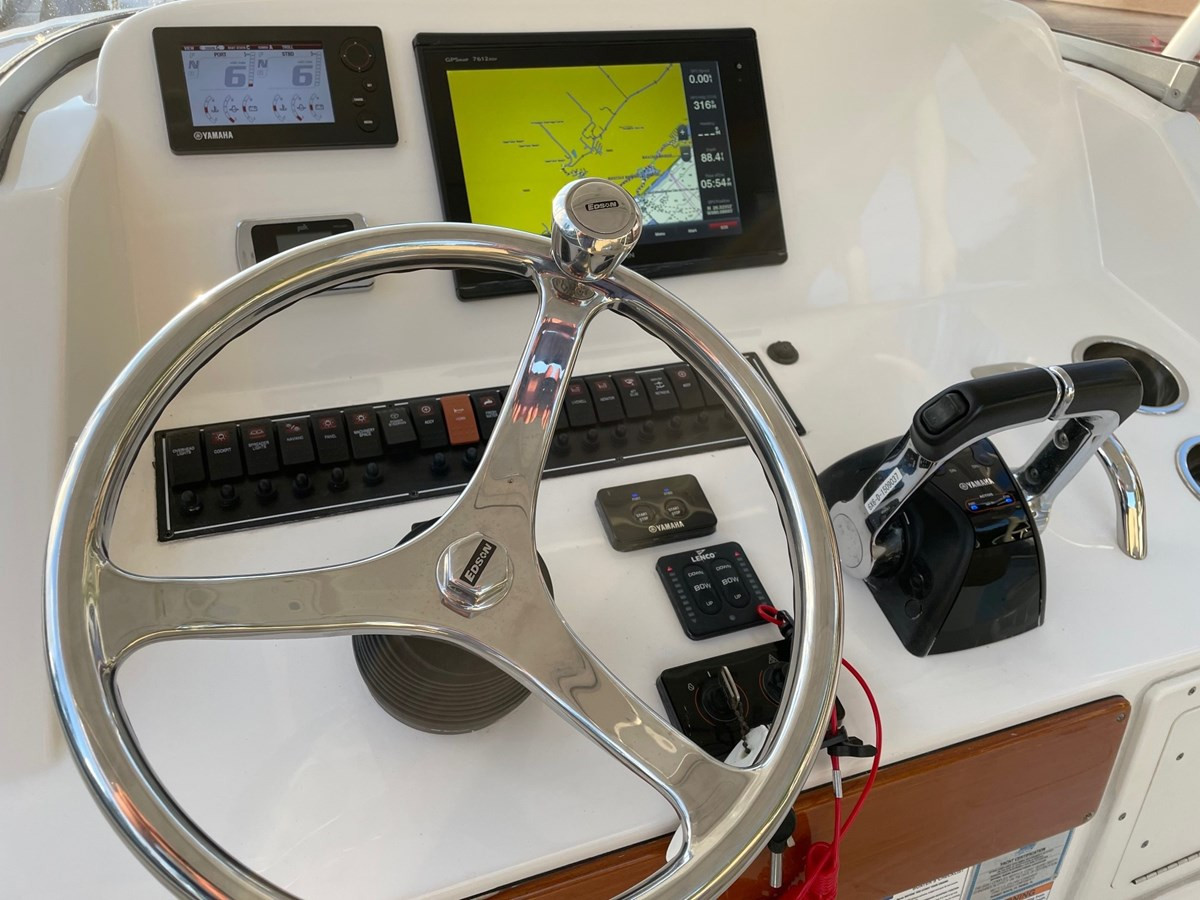 https://arconyachts.ams3.digitaloceanspaces.com/186904/conversions/large_3356477-optimize.jpg