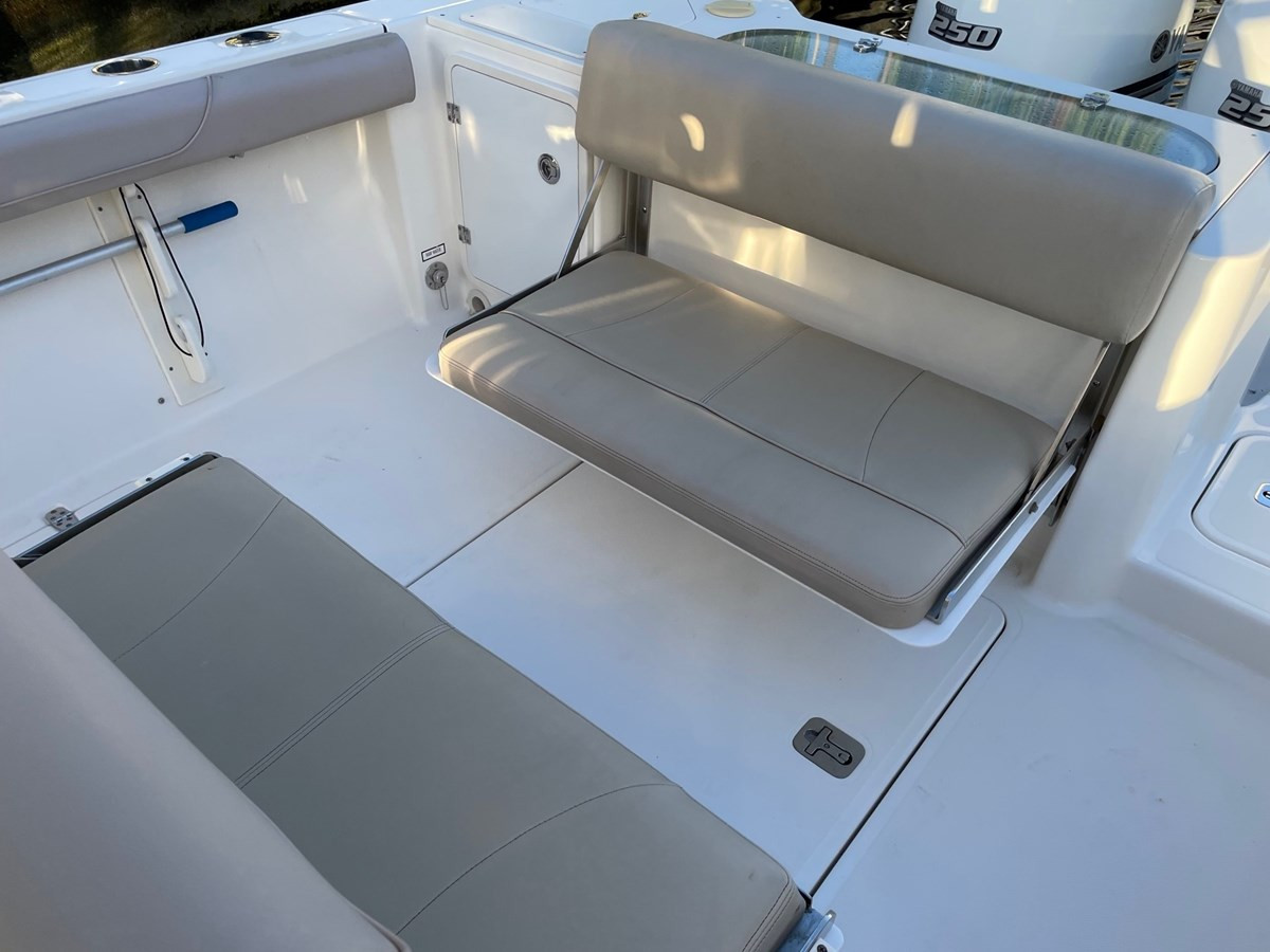 https://arconyachts.ams3.digitaloceanspaces.com/186909/conversions/large_3356479-optimize.jpg