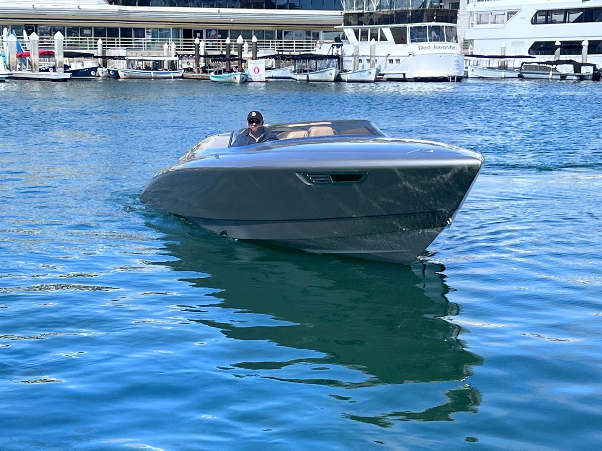 https://arconyachts.ams3.digitaloceanspaces.com/186964/conversions/large_3897352-optimize.jpg