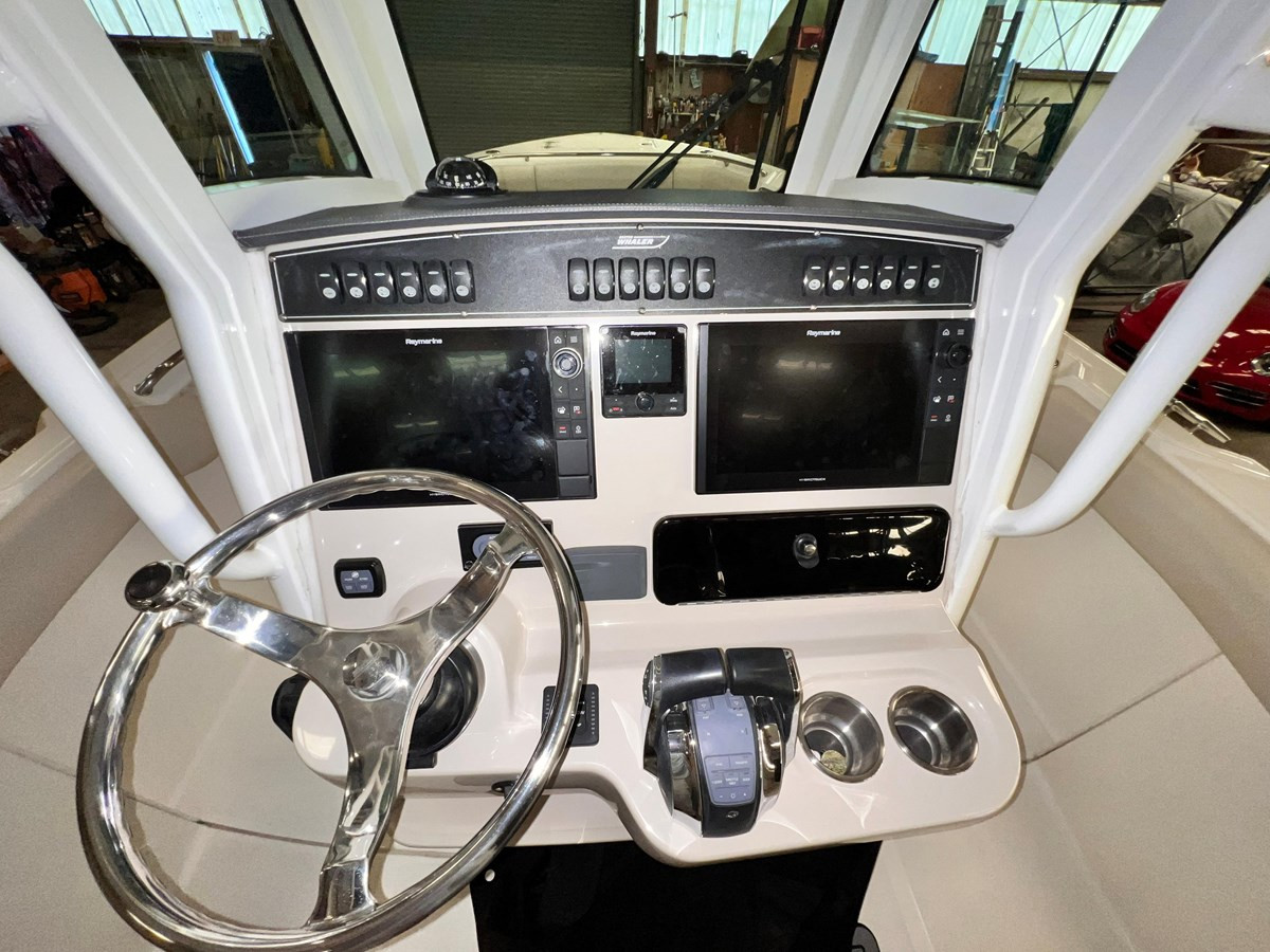 https://arconyachts.ams3.digitaloceanspaces.com/187240/conversions/large_4208835-optimize.jpg