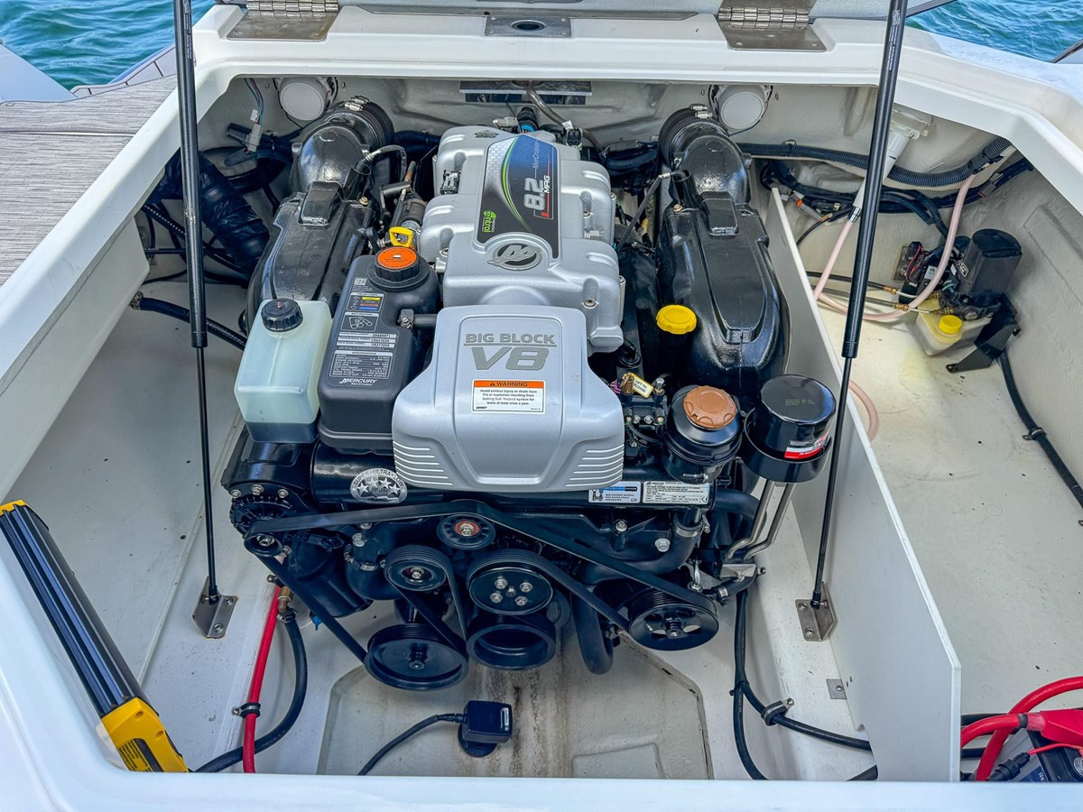 https://arconyachts.ams3.digitaloceanspaces.com/187330/conversions/large_4241695-optimize.jpg