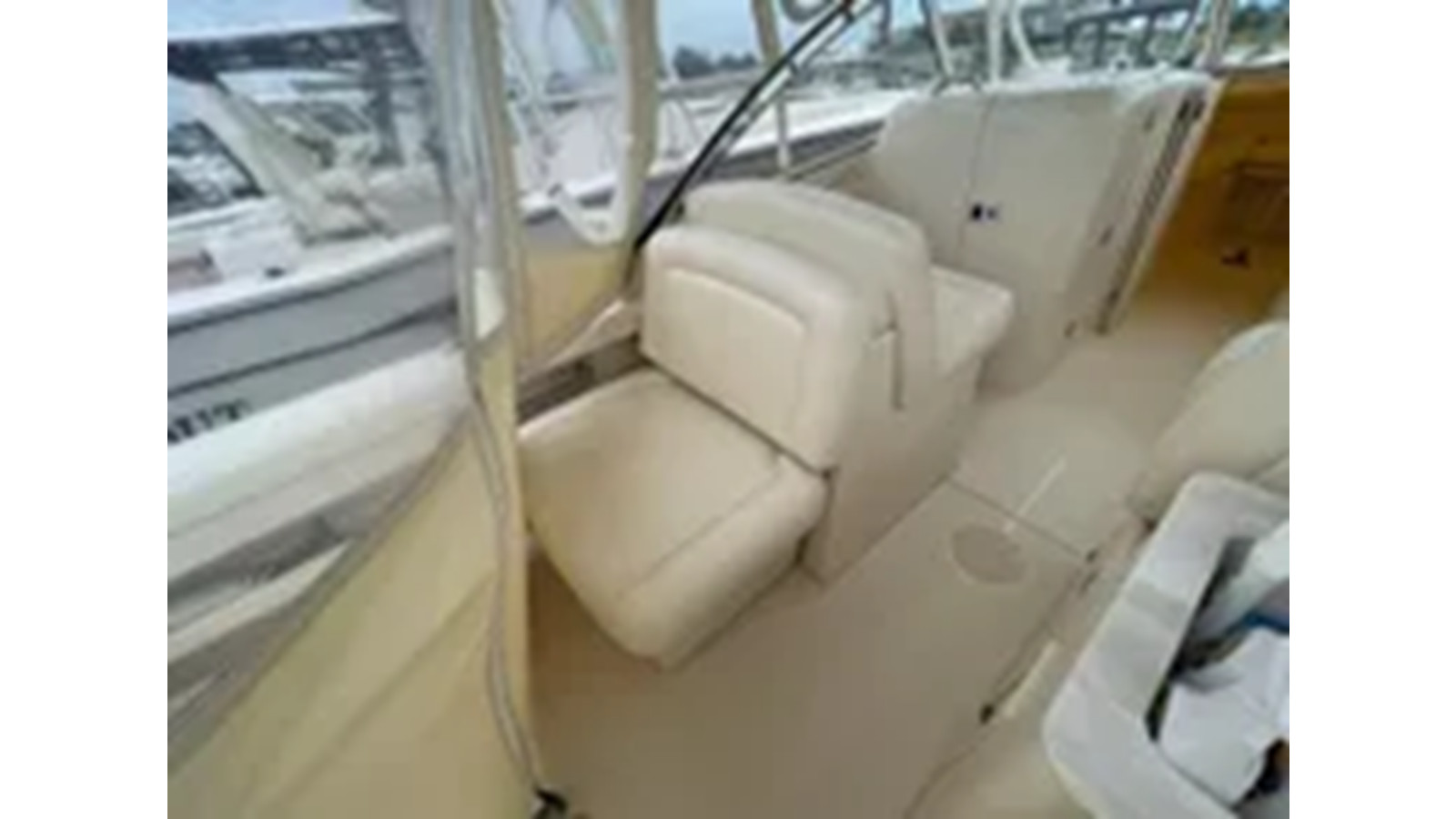 https://arconyachts.ams3.digitaloceanspaces.com/187497/conversions/large_4317038-optimize.jpg