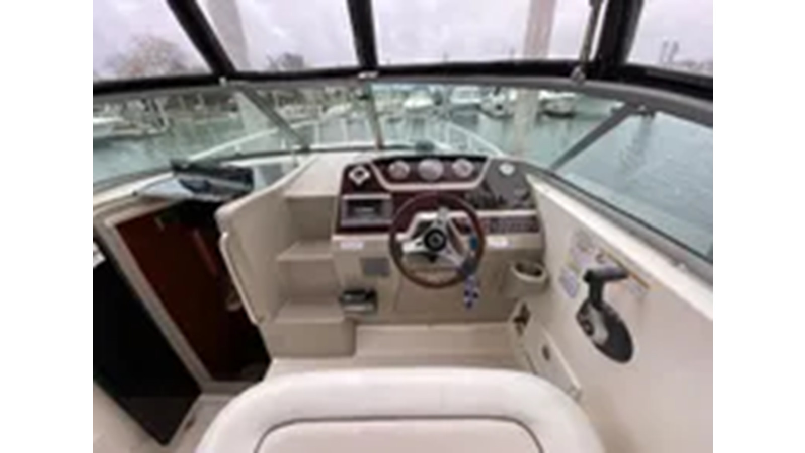 https://arconyachts.ams3.digitaloceanspaces.com/187562/conversions/large_4325598-optimize.jpg