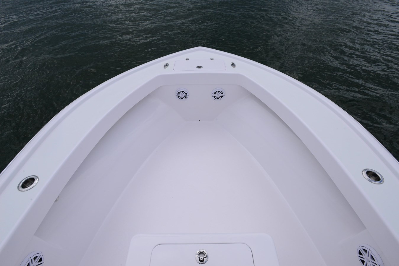 https://arconyachts.ams3.digitaloceanspaces.com/187607/conversions/large_4379124-optimize.jpg
