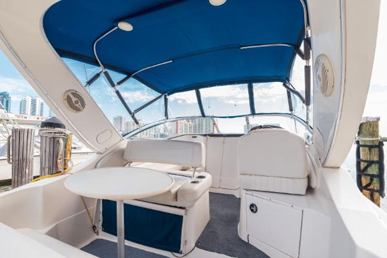 https://arconyachts.ams3.digitaloceanspaces.com/187662/conversions/large_4576730-optimize.jpg