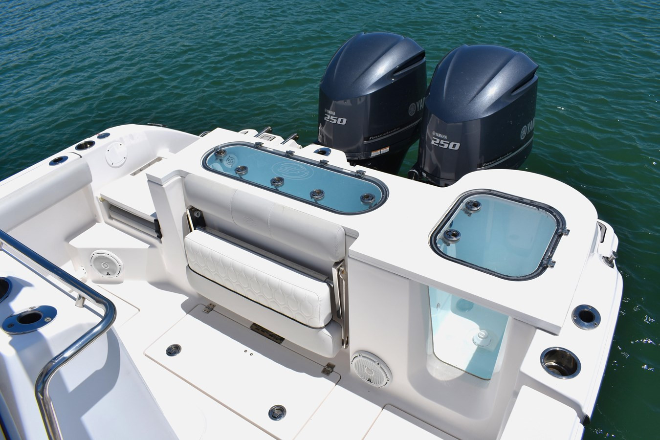 https://arconyachts.ams3.digitaloceanspaces.com/187680/conversions/large_4391120-optimize.jpg