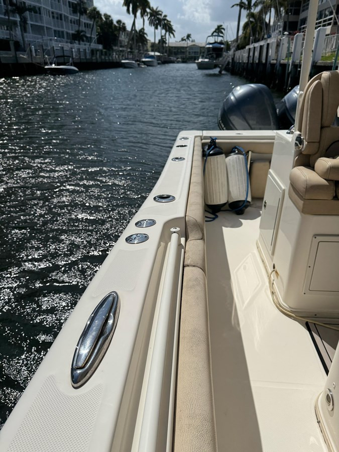 https://arconyachts.ams3.digitaloceanspaces.com/187730/conversions/large_4618066-optimize.jpg