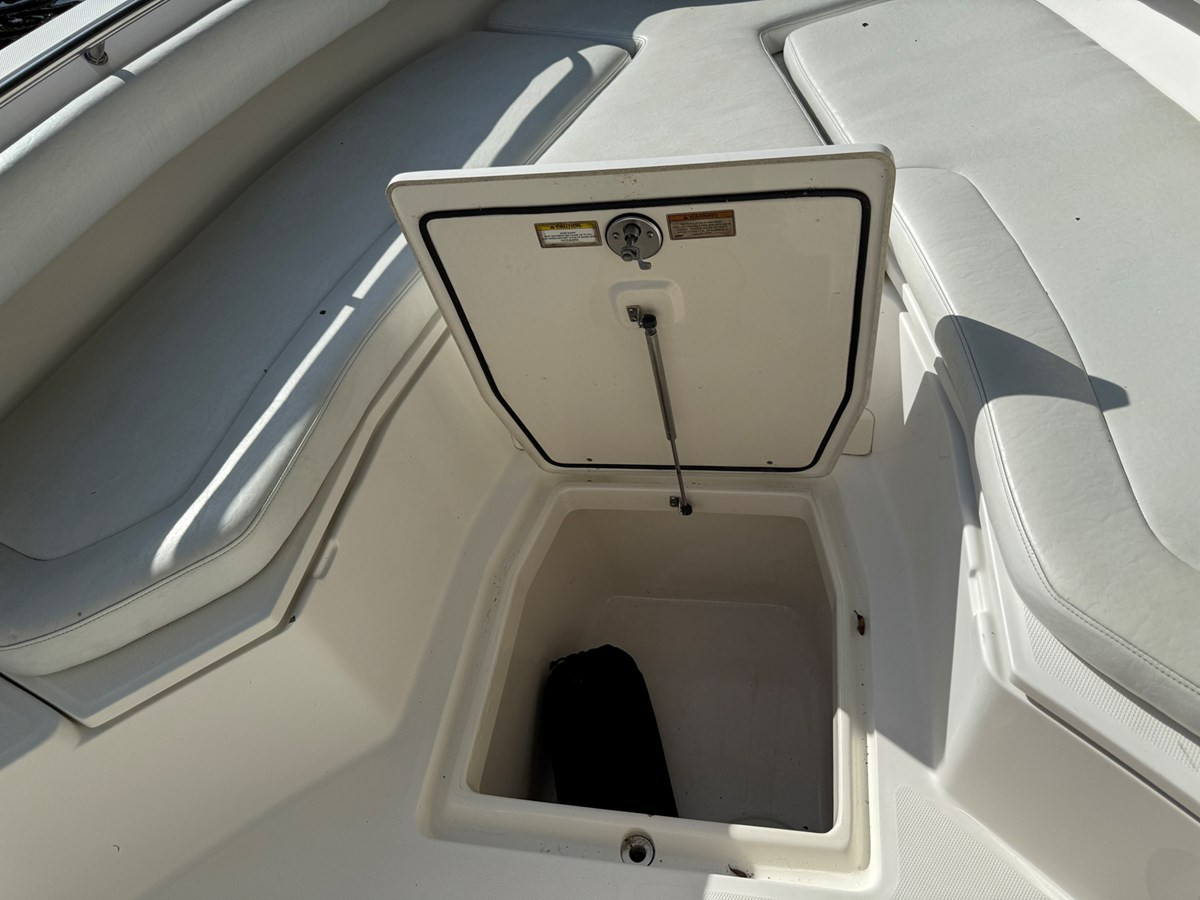 https://arconyachts.ams3.digitaloceanspaces.com/187759/conversions/large_4682004-optimize.jpg