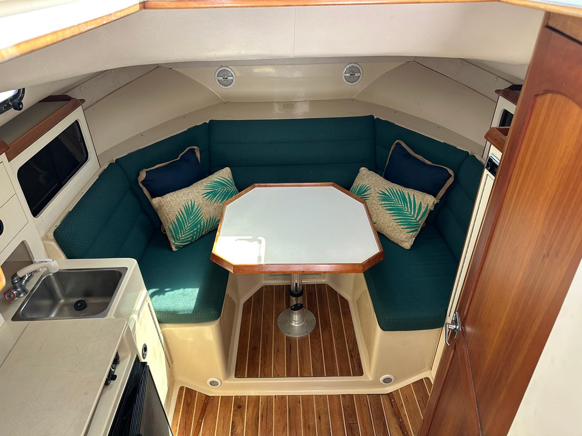 https://arconyachts.ams3.digitaloceanspaces.com/187785/conversions/large_4606581-optimize.jpg
