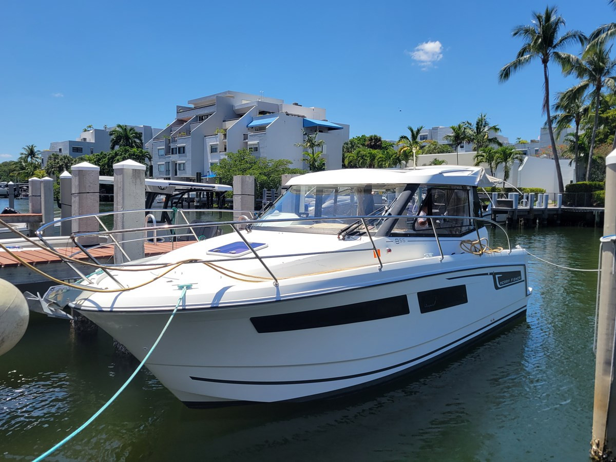 2016 JEANNEAU MERRY FISHER 855