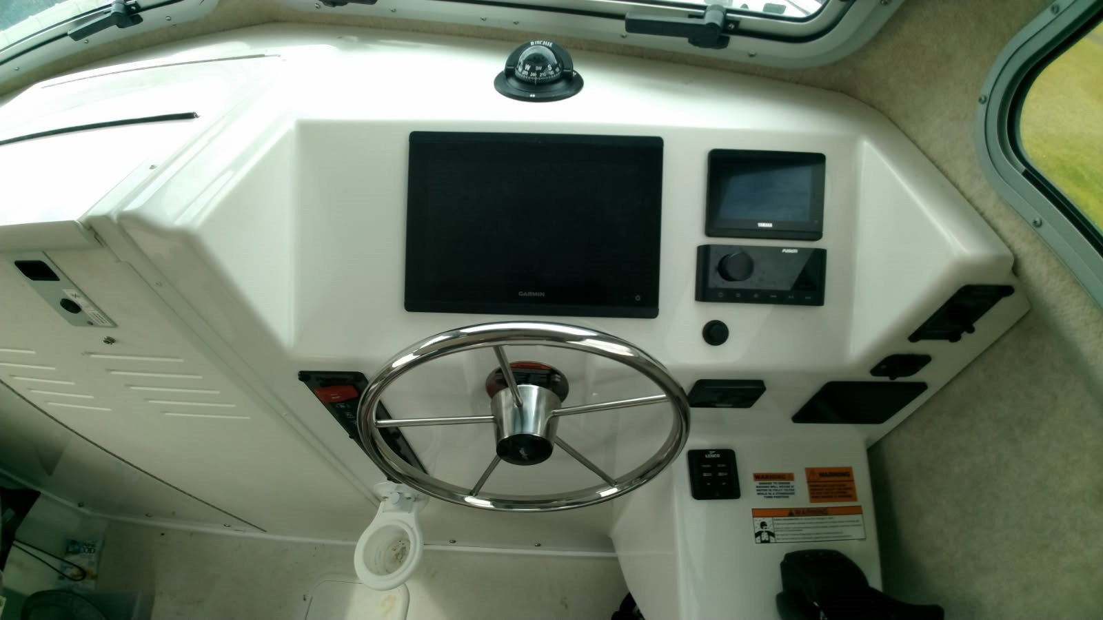 https://arconyachts.ams3.digitaloceanspaces.com/187925/conversions/large_4809657-optimize.jpg