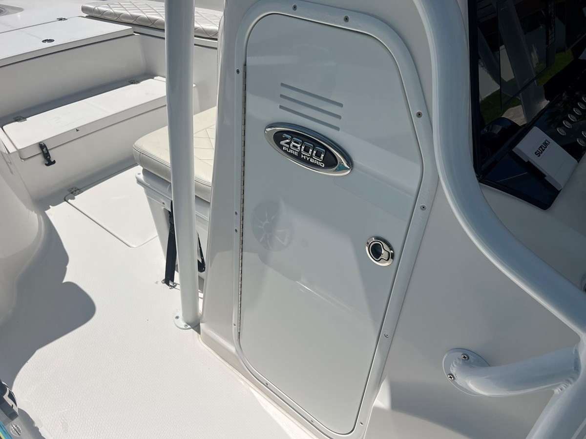 https://arconyachts.ams3.digitaloceanspaces.com/188009/conversions/large_4183851-optimize.jpg