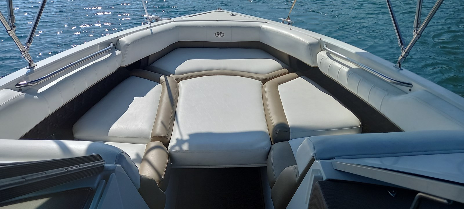 https://arconyachts.ams3.digitaloceanspaces.com/188152/conversions/large_3672312-optimize.jpg