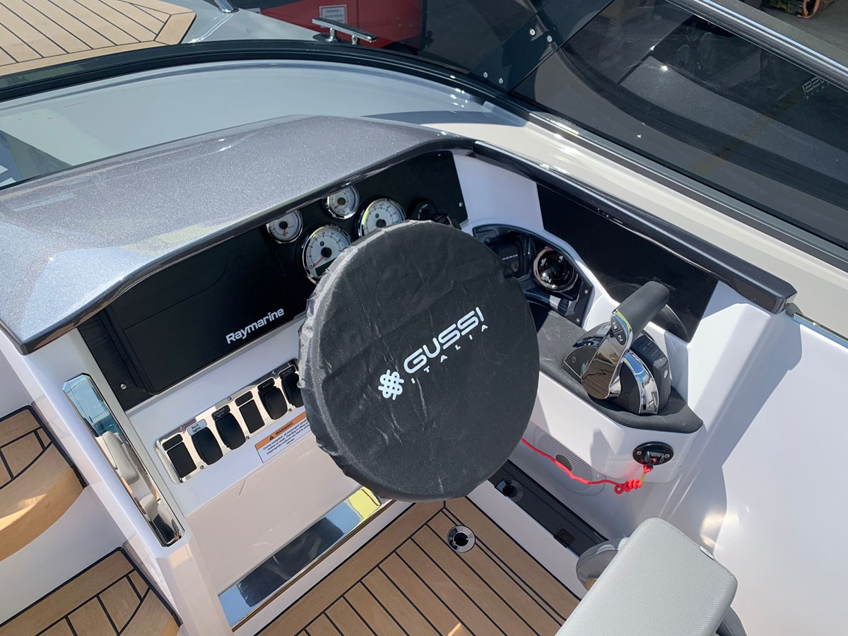 https://arconyachts.ams3.digitaloceanspaces.com/188200/conversions/large_4004494-optimize.jpg