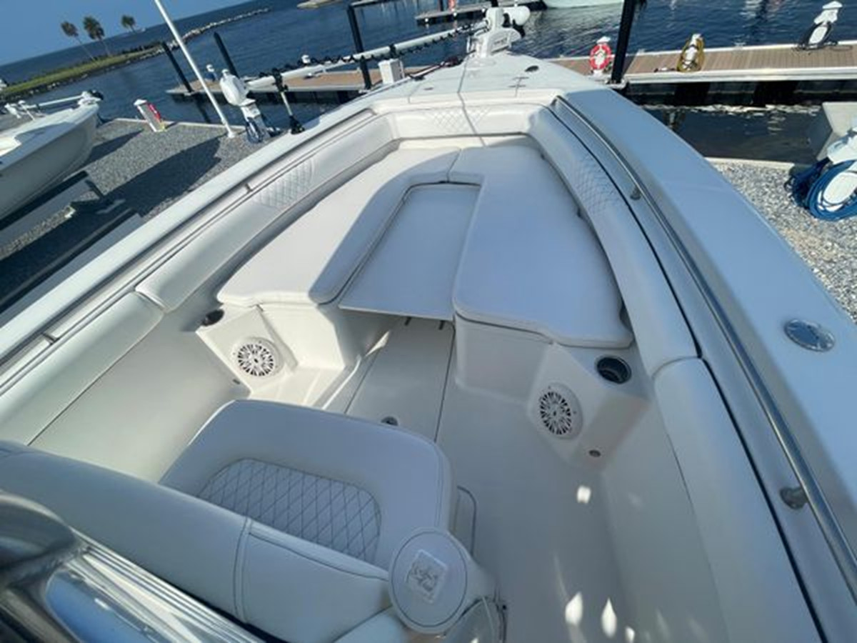 https://arconyachts.ams3.digitaloceanspaces.com/188235/conversions/large_3975362-optimize.jpg