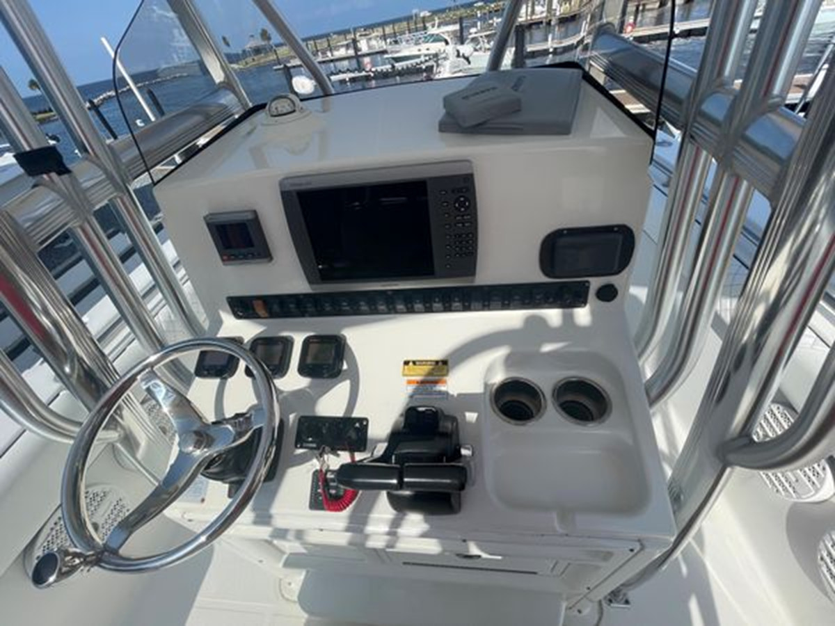 https://arconyachts.ams3.digitaloceanspaces.com/188241/conversions/large_3975365-optimize.jpg