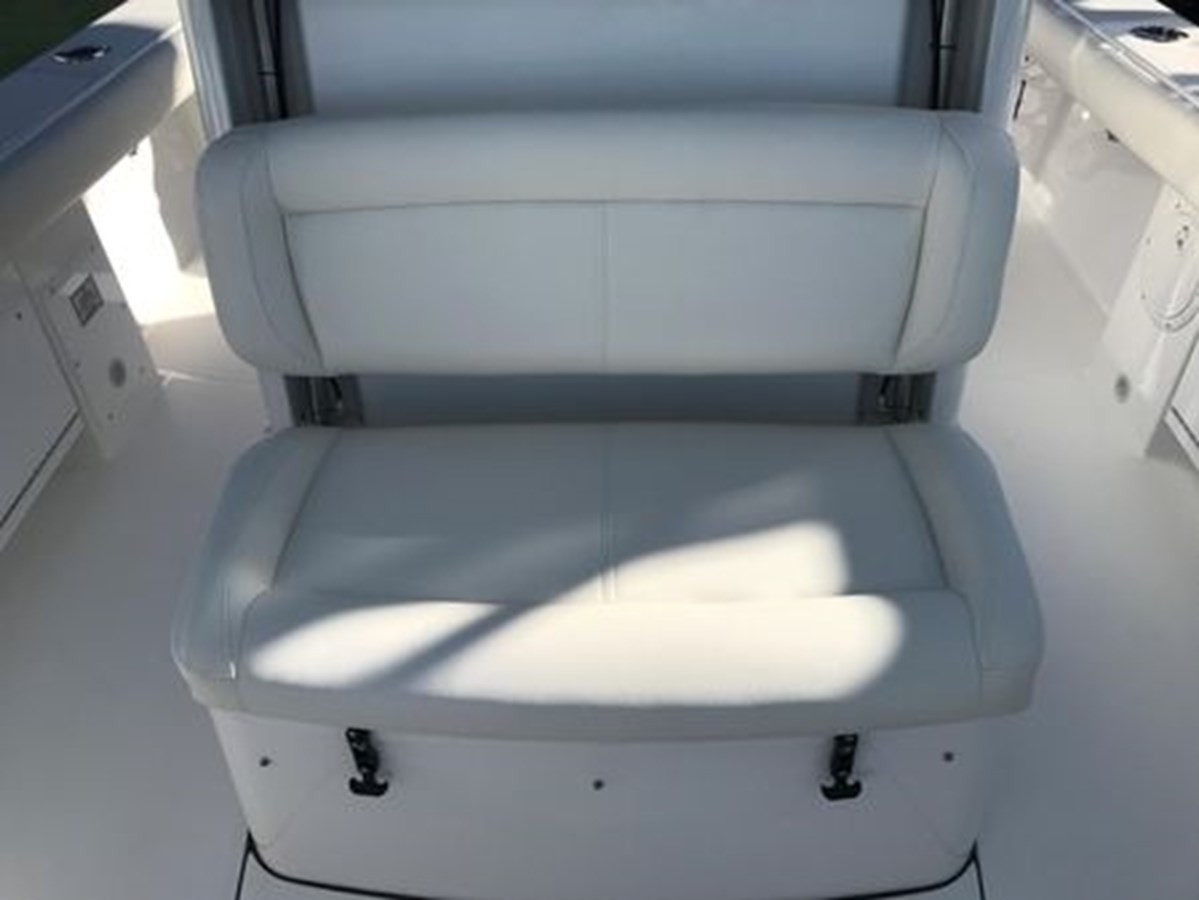 https://arconyachts.ams3.digitaloceanspaces.com/188281/conversions/large_4597502-optimize.jpg