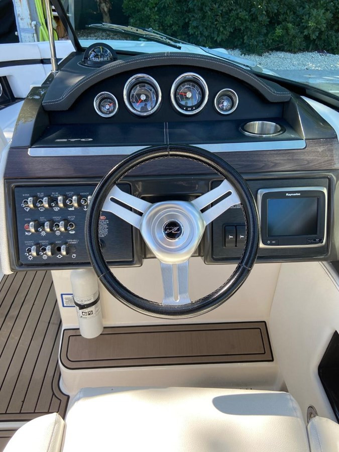https://arconyachts.ams3.digitaloceanspaces.com/188297/conversions/large_3774530-optimize.jpg