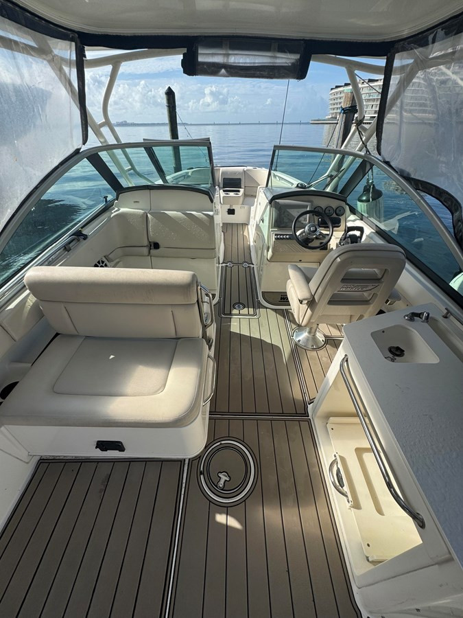 https://arconyachts.ams3.digitaloceanspaces.com/188348/conversions/large_4737927-optimize.jpg