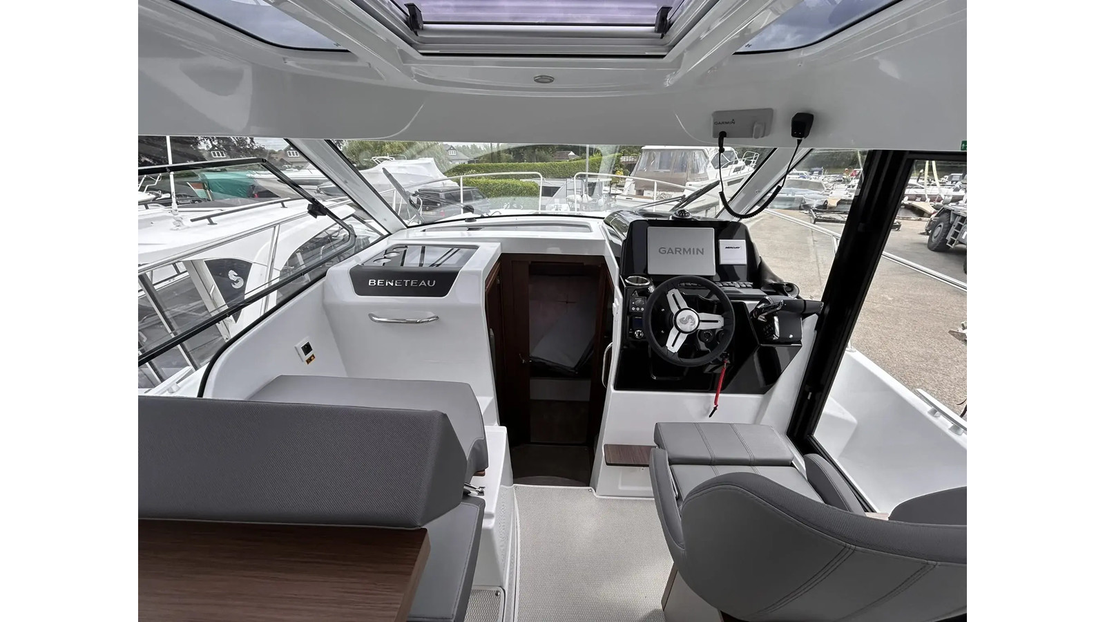 https://arconyachts.ams3.digitaloceanspaces.com/188377/conversions/large_4548772-optimize.jpg