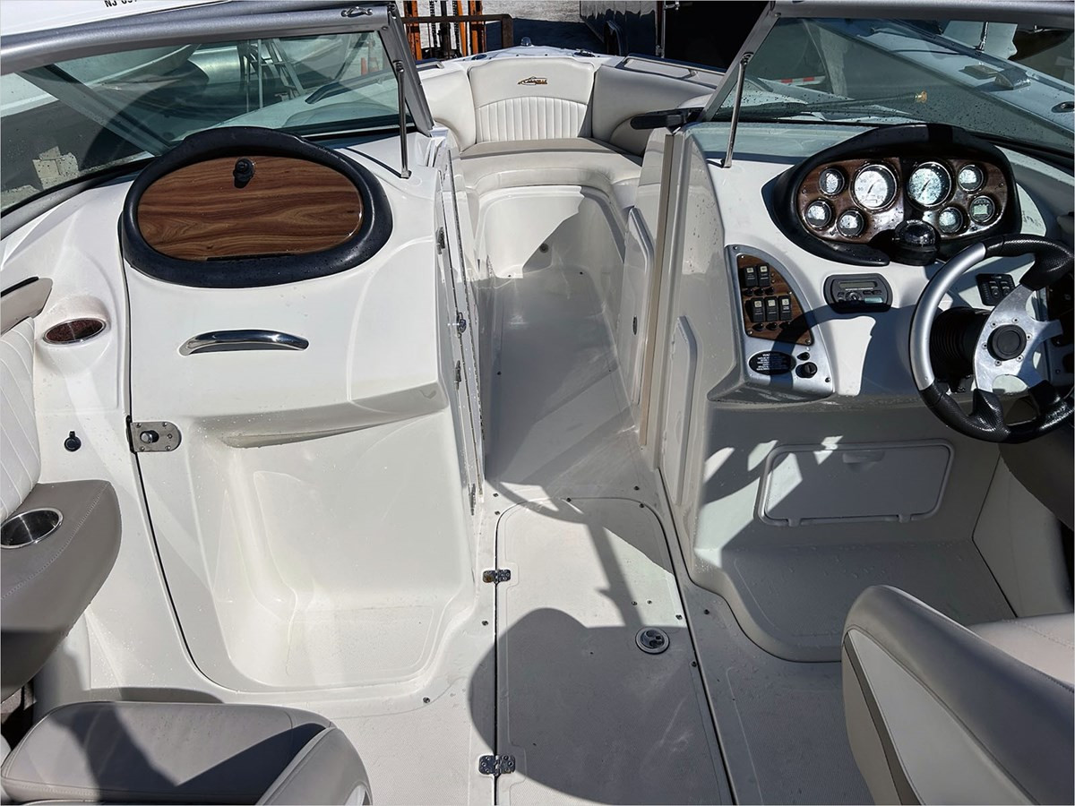 https://arconyachts.ams3.digitaloceanspaces.com/188401/conversions/large_4839783-optimize.jpg