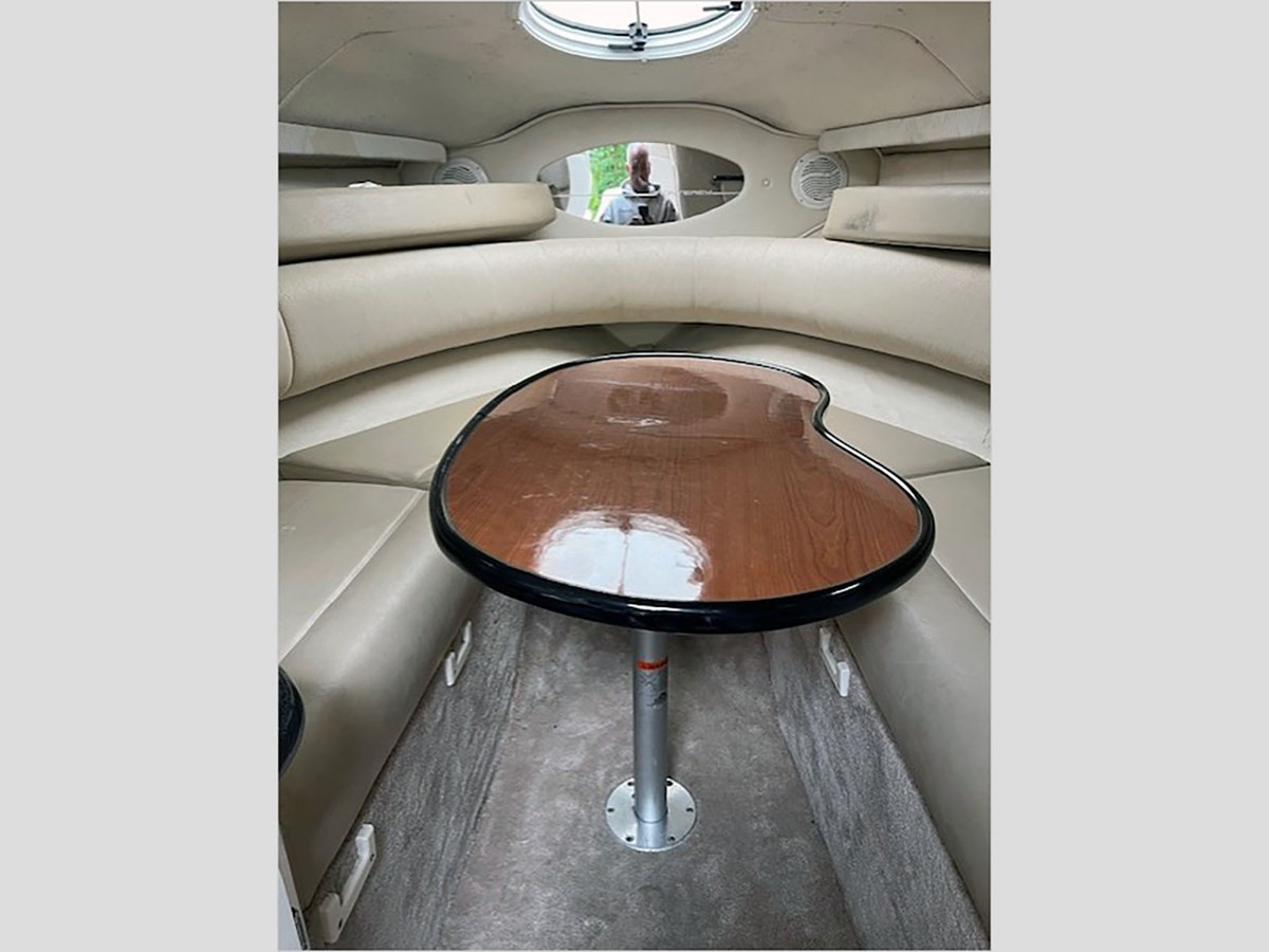 https://arconyachts.ams3.digitaloceanspaces.com/188424/conversions/large_4849450-optimize.jpg