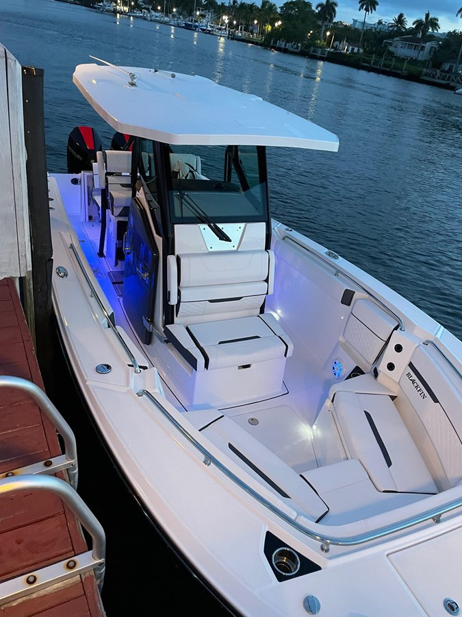 https://arconyachts.ams3.digitaloceanspaces.com/188473/conversions/large_3349853-optimize.jpg
